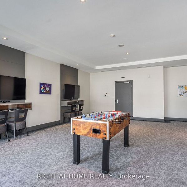 For Lease - 4070 Confederation Parkway Unit# 703, Mississauga, Ontario - Photo 1