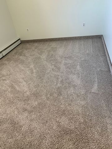 2 BDRM/1 BATH - 630 8TH ST E - Available NOW *December Rent Special!* - Photo 4