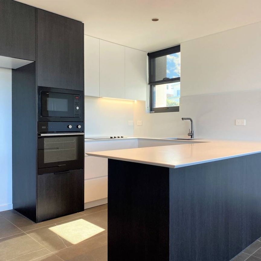 Luxury Apartment Living - Photo 1