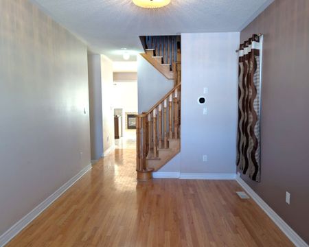 For Lease - 18 Alicewood Grove, Brampton, Ontario - Photo 5