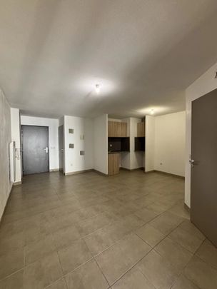 Location Appartement 2 pièces 43m² NIMES 30900 - Photo 1