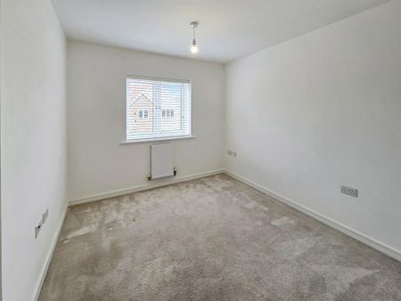 4 bedroom detached house to rent - Photo 4