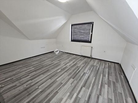 Kiadó átlagos állapotú lakás - Szentendre - Fotó 2