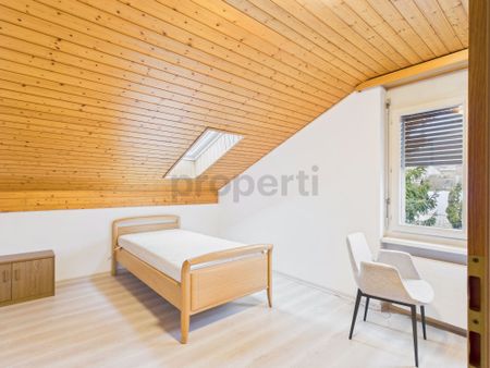 Charming single room with practical furniture in Oberweningen - Foto 3