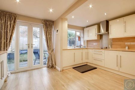 3 bedroom terraced house to rent - Photo 4