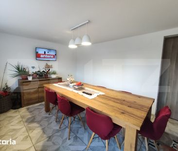 Casa cu 7 camere, 250 mp, curte, zona Dorolt - Fotografie 3