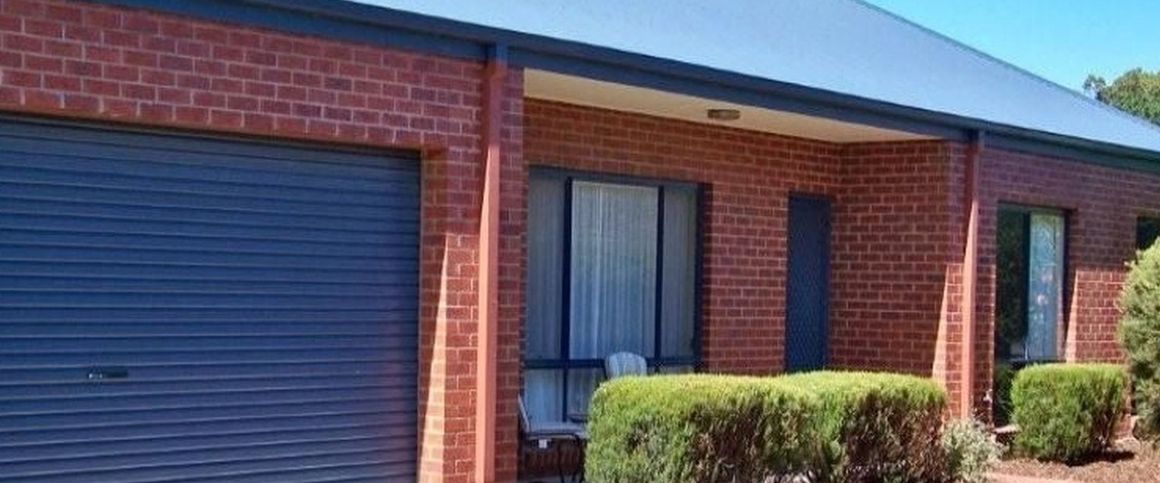 COMFORT CONVENIENCE AND QUIET LIVING - Photo 1