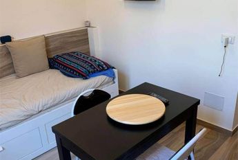 Студия возле метро Мачакини