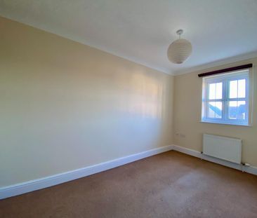 4 bedroom terraced house to rent - Photo 5