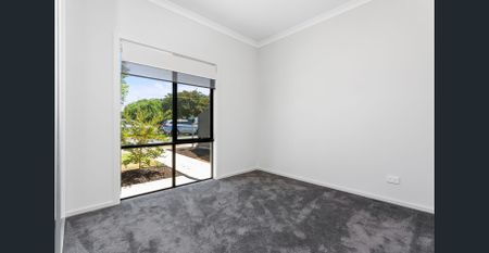 Stylish 3 bedroom home fantastic location! - Photo 4