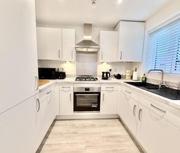 2 bedroom semi-detached house to rent - Photo 4