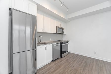 For Lease - 681 Yonge Street Unit# PH720, Barrie, Ontario - Photo 5