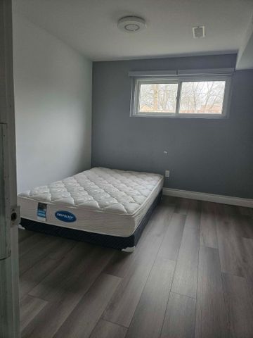 For Lease - 6497 Charnwood Avenue, Niagara Falls, Ontario - Photo 5