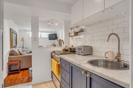 For Lease - 12 Manorglen Crescent Unit# Bsmt, Toronto, Ontario - Photo 4