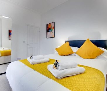 3 bedroom apartment to rent - Photo 5