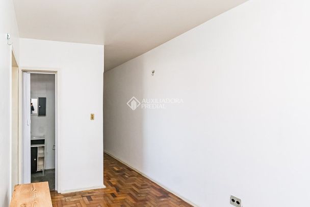 Apartamento com 2 quartos e 40m² para alugar em Jardim Leopoldina, Porto Alegre. - Photo 1