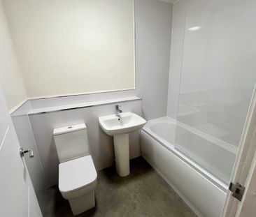 Sackville Street - Photo 6