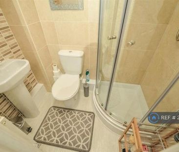 Studio to rent - Photo 6