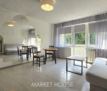 Centrum! Duża kawalerka z balkonem i parkingiem. - Фото 1