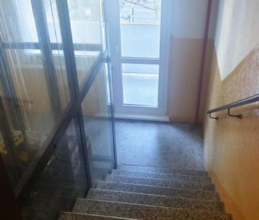 Pronájem bytu 1+1 35 m2 - Photo 1