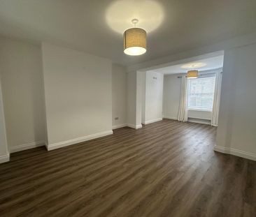 Bridgend Road, Pontyclun, Llanharan - Photo 1