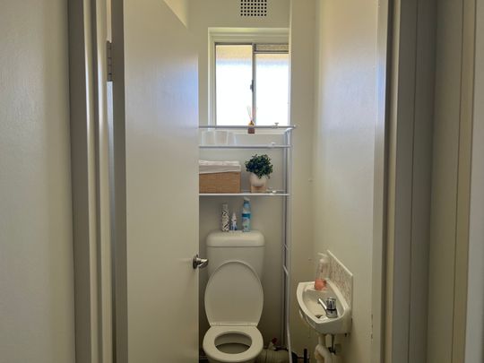 Canterbury - Photo 1