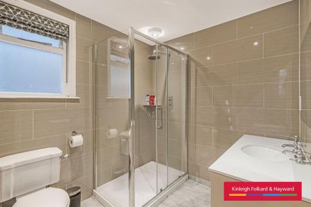 5 bedroom terraced house to rent - Photo 4