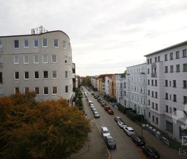 Tolle Aussicht vom Balkon - praktische 3 Raum Wohnung in Stadtfeld-... - Foto 1