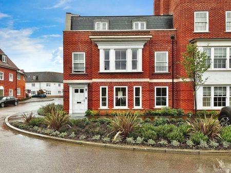 Abbots Gate, Bury St Edmunds, IP33 2GB - Photo 4