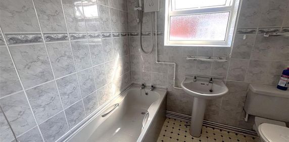 Kirkgate Street - Photo 2