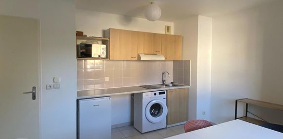 Location Appartement 1 pièce 25m² LIMOGES 87000 - Photo 2