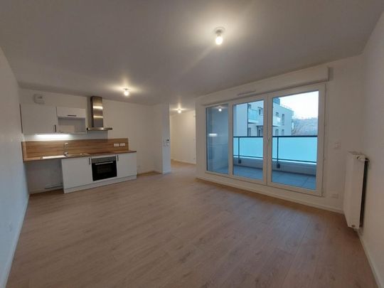 Location Appartement 2 pièces 49m² DEVILLE LES ROUEN 76250 - Photo 1