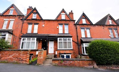 8 bedroom House in Hyde Park, Leeds - Photo 3