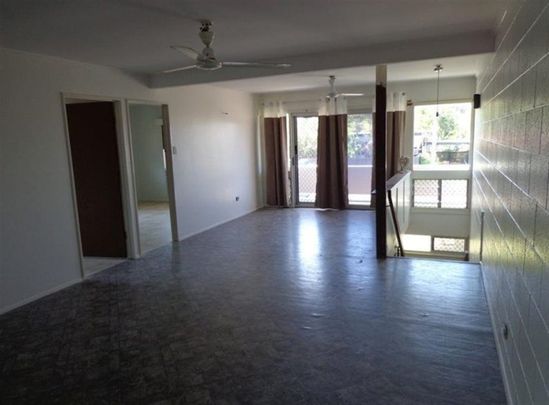 3 BEDROOM 1 BATHROOM UNIT IN KIRWAN - Photo 1