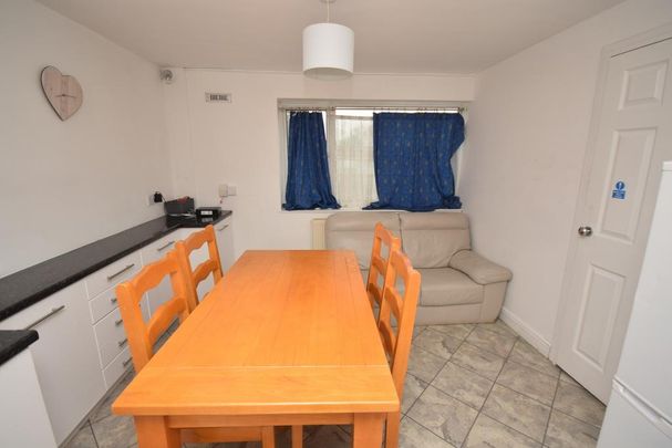 4 bedroom house to rent - Photo 1