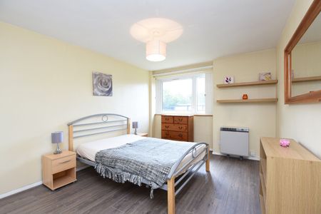 Truro Road, London, N22 - Photo 3