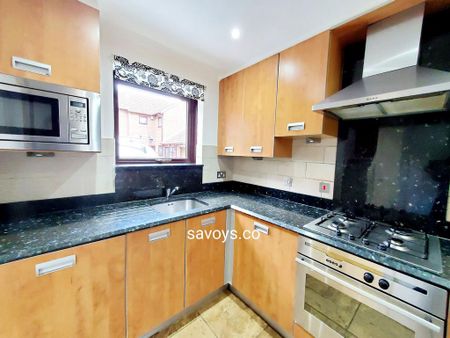 3 bedroom semi-detached house to rent - Photo 4