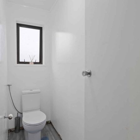 Spacious Brick Home for Rent in Quiet Location - Photo 3