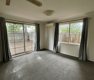 Three Bedroom Property For Rent - Photo 4