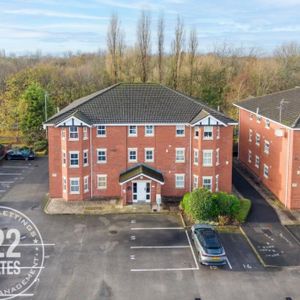 Norley Close - Warrington - WA5 - Photo 2