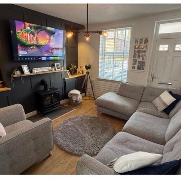 3 bedroom semi-detached house to rent - Photo 1