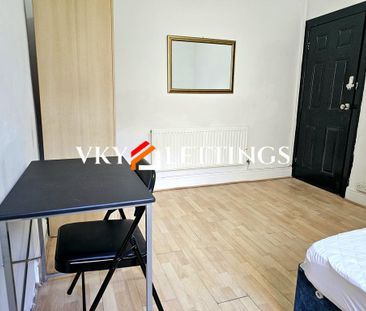 5 bedroom house to rent - Photo 2