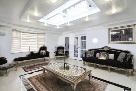 4 bedroom detached house to rent - Photo 2