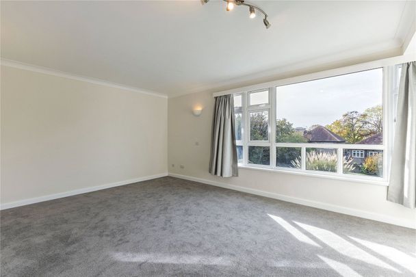 Chesterfield Court, Cranes Park, Surbiton, Surrey, KT5 flat to rent - Photo 1