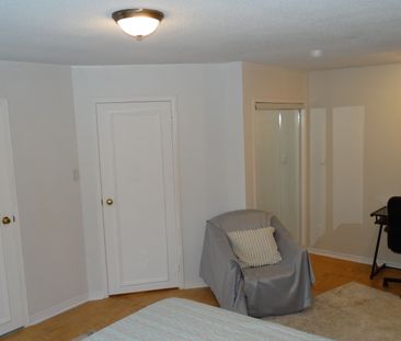 For Lease - 22 Elmpark Court, Richmond Hill, Ontario - Photo 6