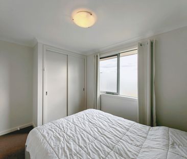 4/11 Jellicoe Street, Cheltenham VIC 3192 - House For Rent | Domain - Photo 3