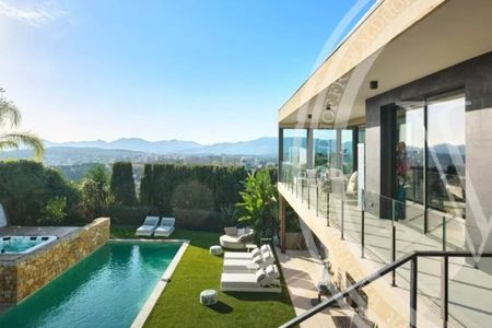 Splendid villa contemporaine sur les hauteurs de Cannes vue Mer - Photo 2