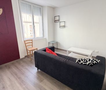 Location Appartement 2 pièces 40m² LE CREUSOT 71200 - Photo 2
