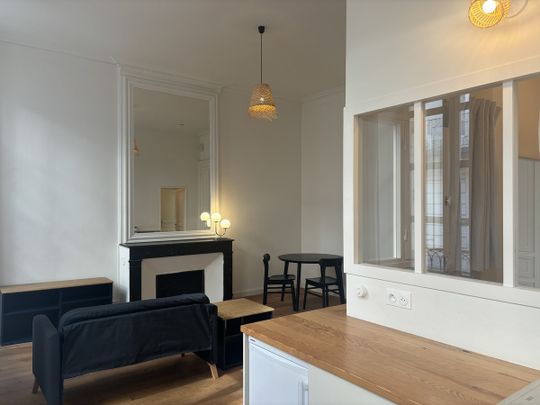 Location Appartement 1 pièce 38m² BORDEAUX 33000 - Photo 1