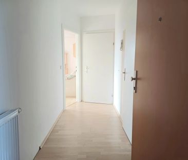 Schöner Ausblick, sonnige 3ZI mit Balkon und Garten, Klimaanlage ,PP - Photo 2